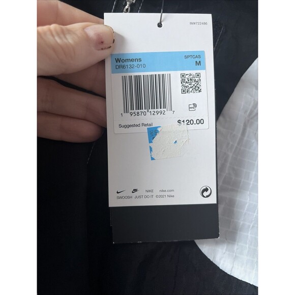 Nike Women’s Swoosh Repel Woven Oversized Jacket Size Medium New With Tags - Picture 6 of 7